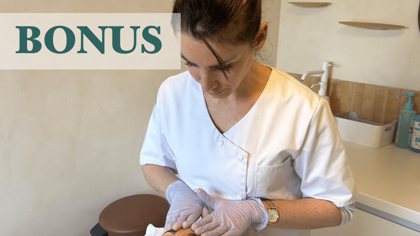 Kiona, infirmière et formatrice en médico-esthétique, illustrant le bonus de la formation École Santé